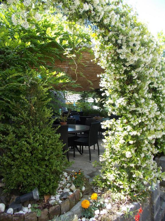 La Dimora Le Fumarole Bed & Breakfast